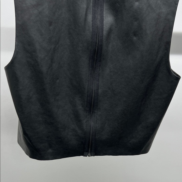 Bailey 44 Black Zip Up Vest - Picture 3 of 5